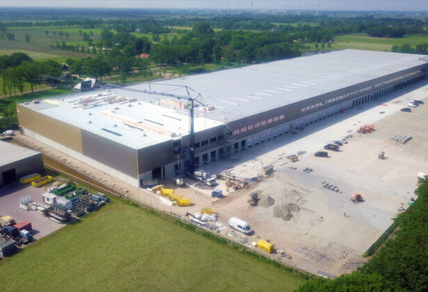 Logistiek specialist neemt nieuw distributiecentrum in gebruik