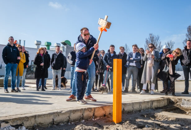 Eerste paal Bobplaza Haarlem