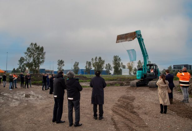 Eerste grondwerkzaamheden Kobelco Europe uitgevoerd