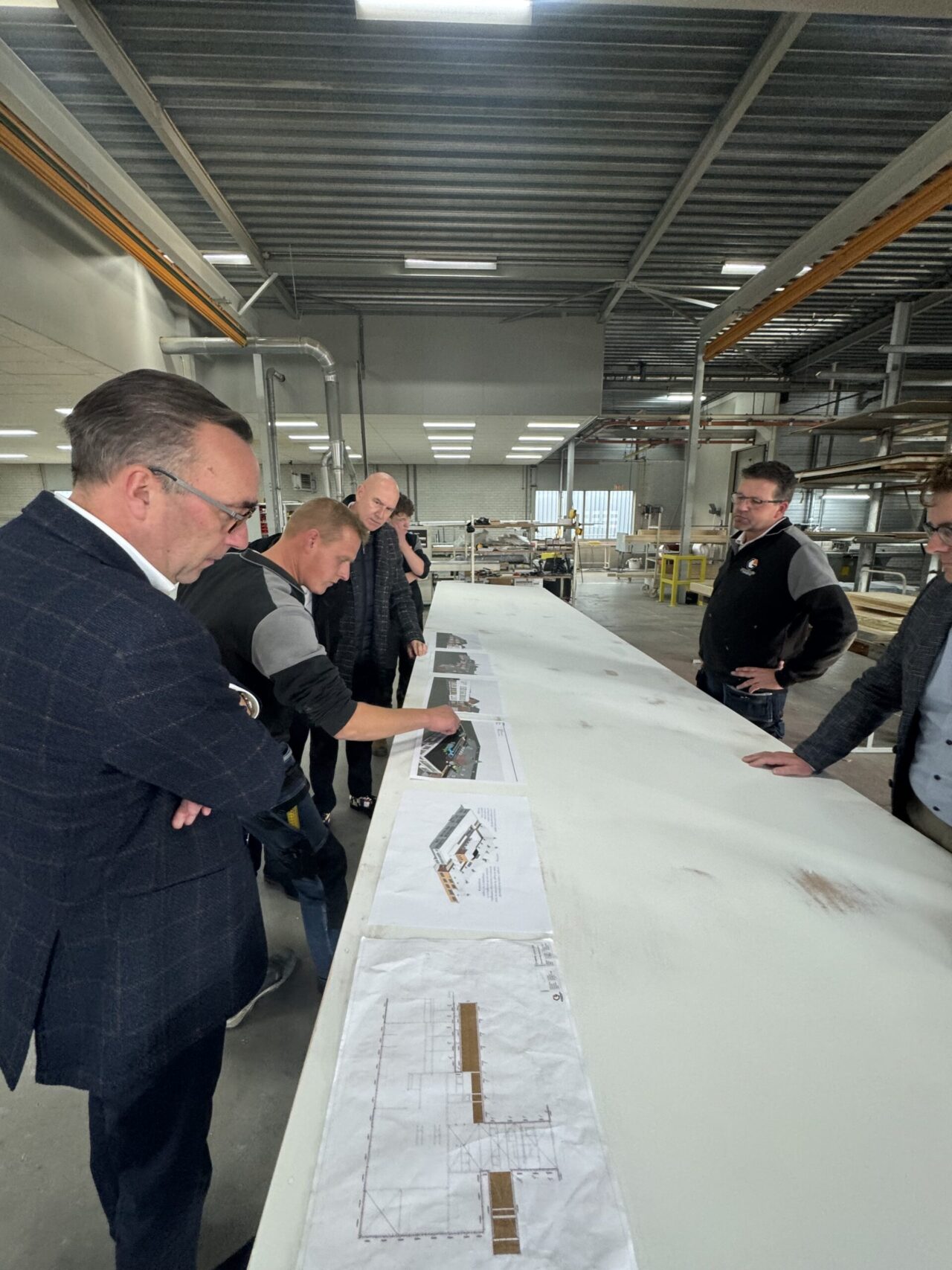 Gedeputeerde Staten bezoeken Groothuis Bouwgroep