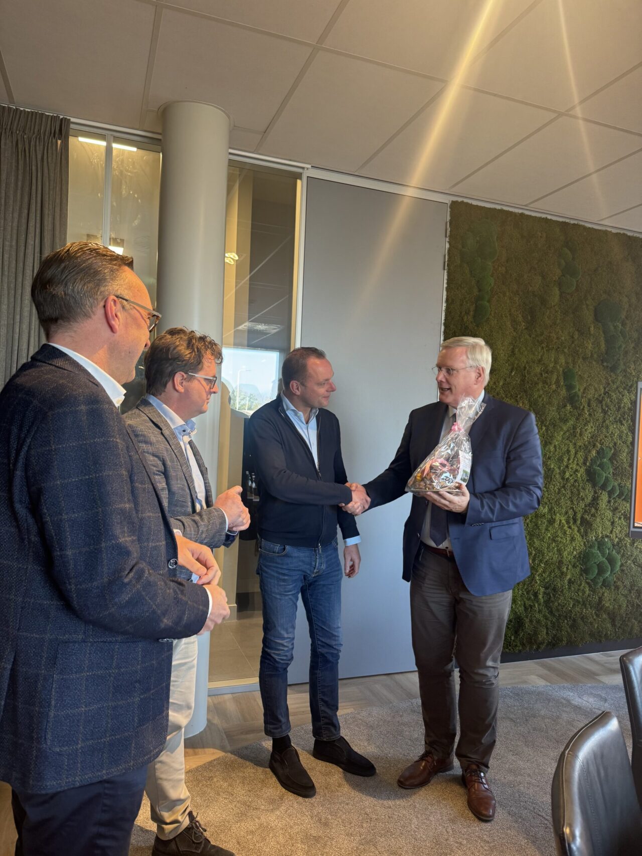 Gedeputeerde Staten bezoeken Groothuis Bouwgroep